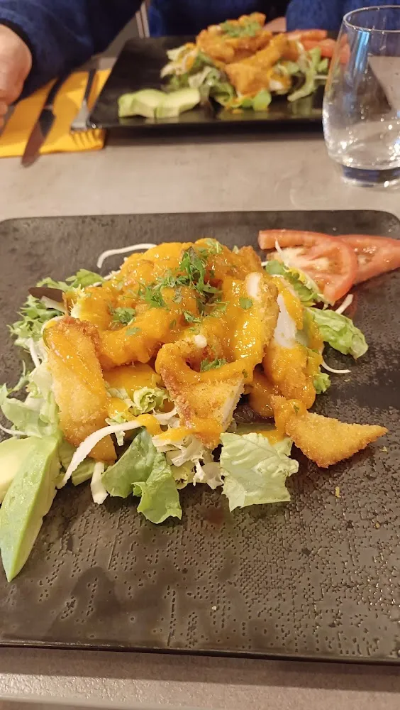 Assortiment de Croquants Et Sa Sauce Carottes